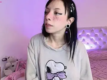 Free Porn Cam with Diamond__cherry69 - Stripchat