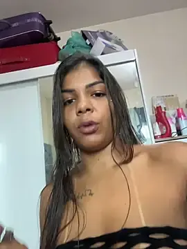 Nude Webcam with Indiazinhax - Stripchat