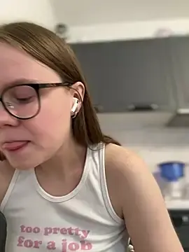 Nude Webcam with _CherryBloom_ - Stripchat