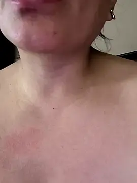 Free Live Porn with Kasandra02 - Stripchat