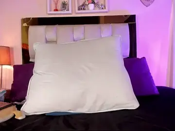 Free Porn Cam with emmy_r - Stripchat