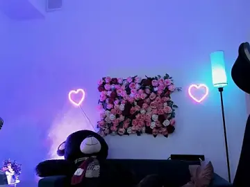 Live Porn with AuroraWrenfield - Stripchat