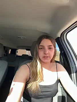 Sex Cam with DoriDelux66 - Stripchat