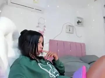 Nude Webcam with Luna_lexy04 - Stripchat