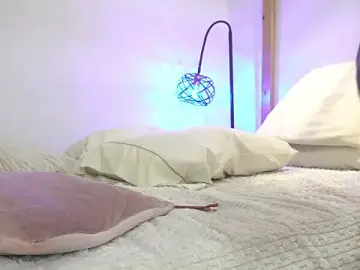 Sex Chat with Sofhia_cruz - Stripchat