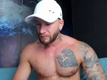Best live sex cam show with delessandro_world - Stripchat