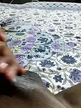 Watch Live Sex Cams with desi_pb02 - Stripchat