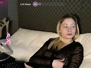 Live Sex with Fluffy_Cloude - Stripchat