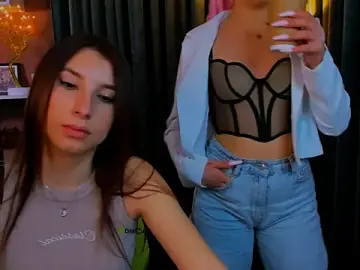 Adult Video Chat with ameliaa_sweet - Stripchat