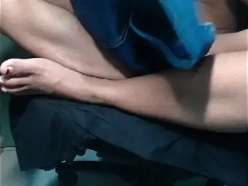 Live Porn with CuteRhea69 - Stripchat