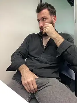 Live Sex Cam with speddy34 - Stripchat