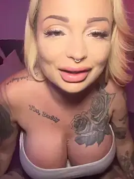 Adult Webcams with shortybig_official - Stripchat
