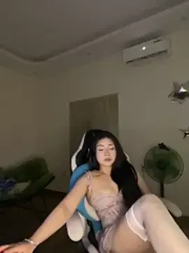 Watch Live Sex Cams with __MeiMei__ - Stripchat