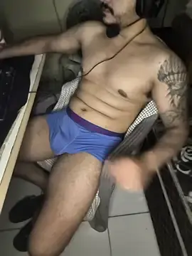 Live Porn with gtzmoreno - Stripchat