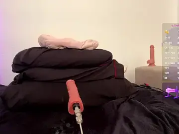 Live Sex with adler80035 - Stripchat