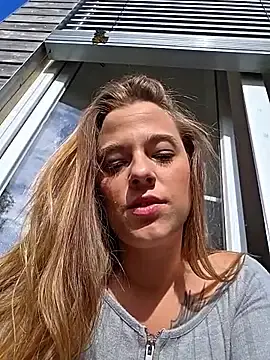 Free Porn Cam with Luna_Lynn - Stripchat