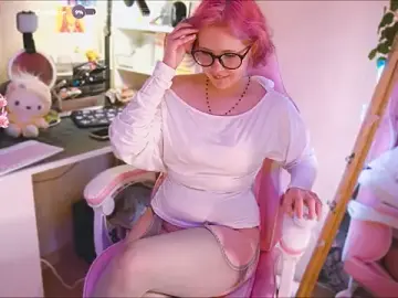 Nude Webcam with lily_noris - Stripchat