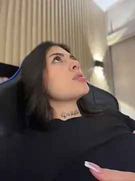 Free Live Porn with Sarasanders_4 - Stripchat