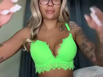Free Porn Cam with CoCo-Queen - Stripchat