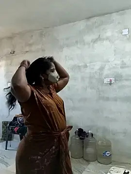 Free Porn Cam with MaaliiiPonuTamil - Stripchat