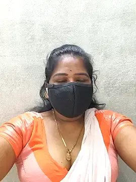Live Sex Cam with MaaliiiPonuTamil - Stripchat