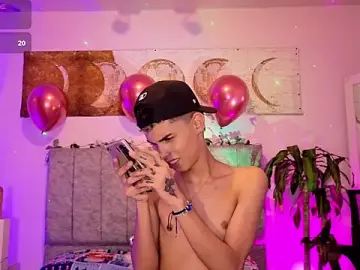 Free Live Porn with sky_jules - Stripchat