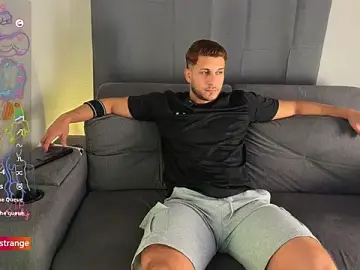 Adult Webcam with apolo_strange - Stripchat