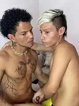 Sex Cam with MaxyRyan - Stripchat