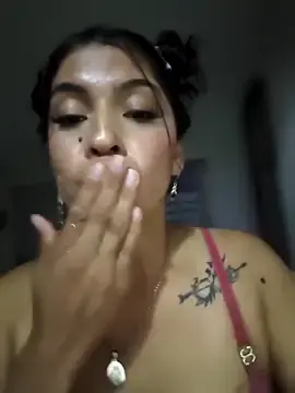 Free Porn Cam with Fox_Roxxan - Stripchat