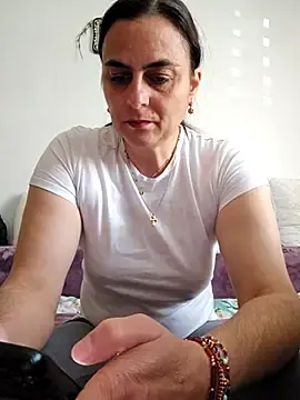 Live Sex Cam with IsabelleCraft - Stripchat