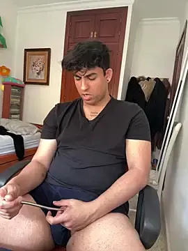 Live Sex Cam with poliakovxx - Stripchat