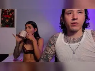Nude Webcam with TheJoestars - Xlovecam