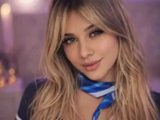 Adult Webcam with SashaPolet - Xlovecam
