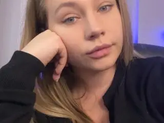 Best Webcam with HollyCandyX - Xlovecam