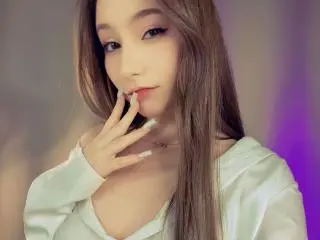 Free Live Porn with LunariaLive - Xlovecam