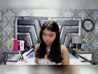 Free Live Porn with JuliaBennett - Xlovecam