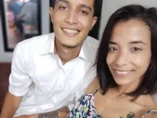 Nude Webcam with AlejoyMaria - Xlovecam
