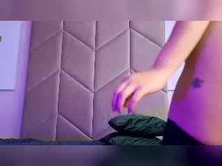 Live Sex Cam with VelaskaJones - Xlovecam