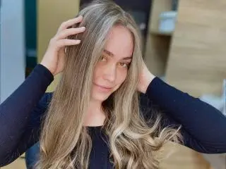 Adult Video Chat with MelanieCutes - Xlovecam