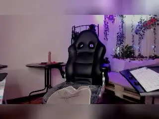 Free Live Porn with KarolElegance - Xlovecam