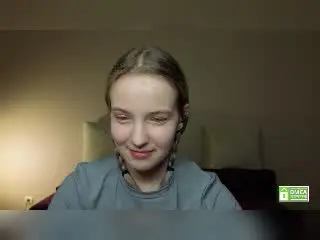 Adult Webcams with NicoleSpritzer - Xlovecam