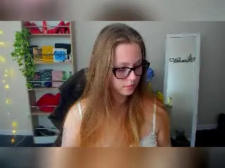 Adult Webcams with KarKutie - Xlovecam
