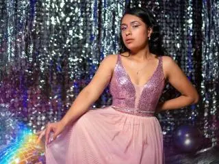 Live Porn with RoxanneHan - Xlovecam