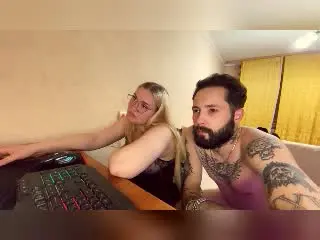 Free Live Porn with MikeAndAnna - Xlovecam