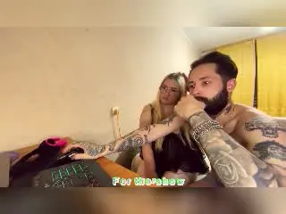 Sex Chat with MikeAndAnna - Xlovecam