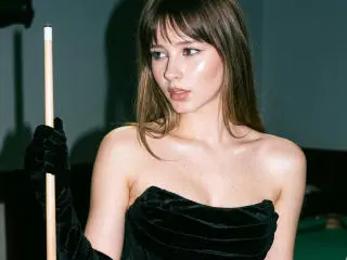 Best Webcam with Adelisha - Xlovecam