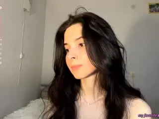 Adult Webcams with ChristeneTaglauer - Xlovecam