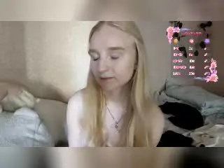 Live Sex Cam with HyacinthBellin - Xlovecam