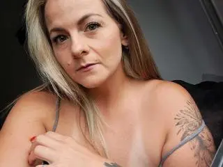 Best live sex cam show with PerlaGoloza - Xlovecam